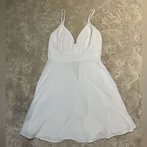 Windsor white dress size M